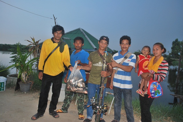 บ่อตกปลาหนุ่มบางวัว (บ่อปลารวม) วันที่ 21,22-03-58