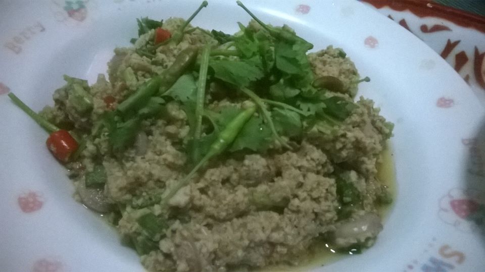 ความสุขของผมคือได้ทำอาหารให้คนที่รักได้กิน วันนี้ลาบกับต้มยำปลายี่สกครับ