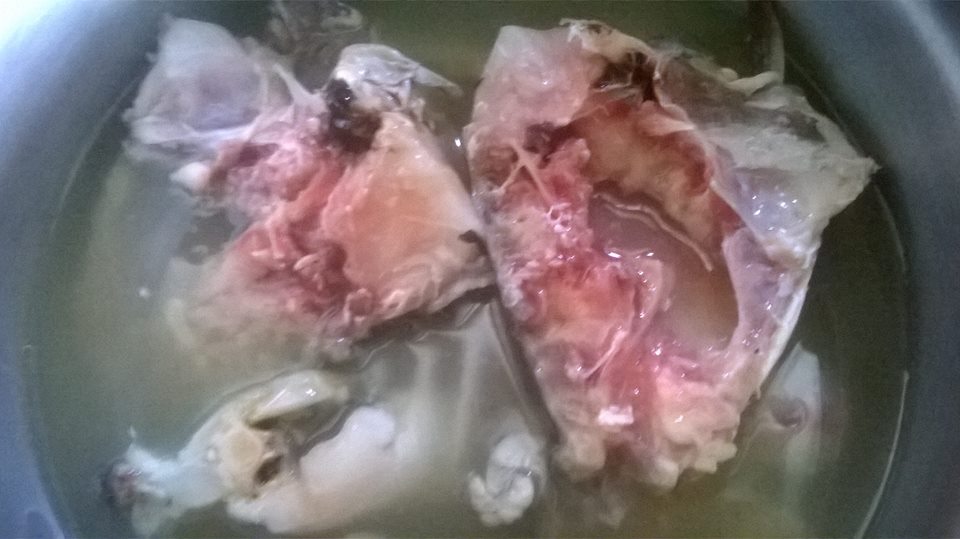 ความสุขของผมคือได้ทำอาหารให้คนที่รักได้กิน วันนี้ลาบกับต้มยำปลายี่สกครับ