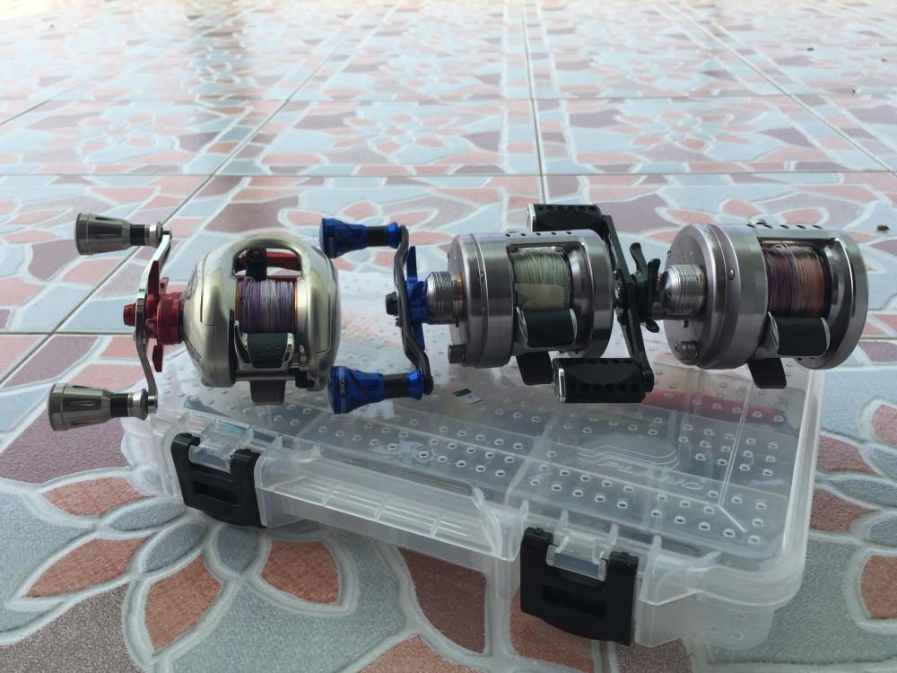 SHIMANO สามตัวมาให้ชมครับ (ถ่ายจากกล้องมือถือครับ)