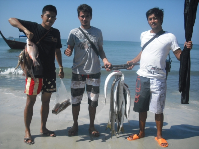 ตกปลาที่หาดบางเบน ระนอง