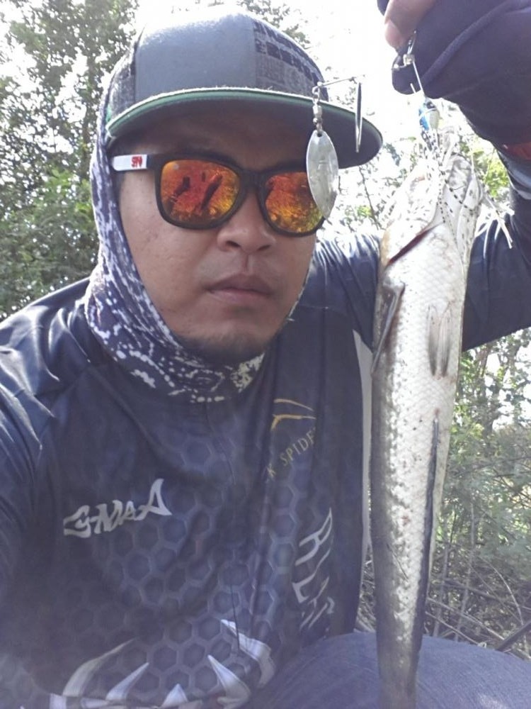 spinner bait VS ช้อน นครสวรรค์ 