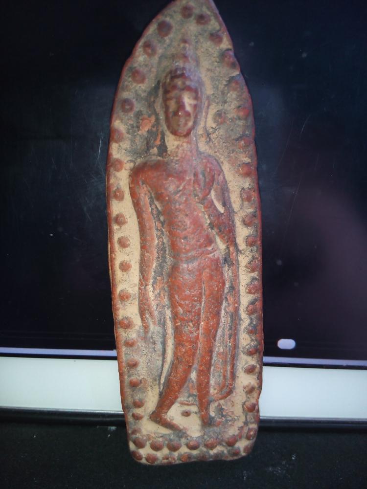 ลีลาข้างเม็ด ถ้ำหีบ สุโขทัย