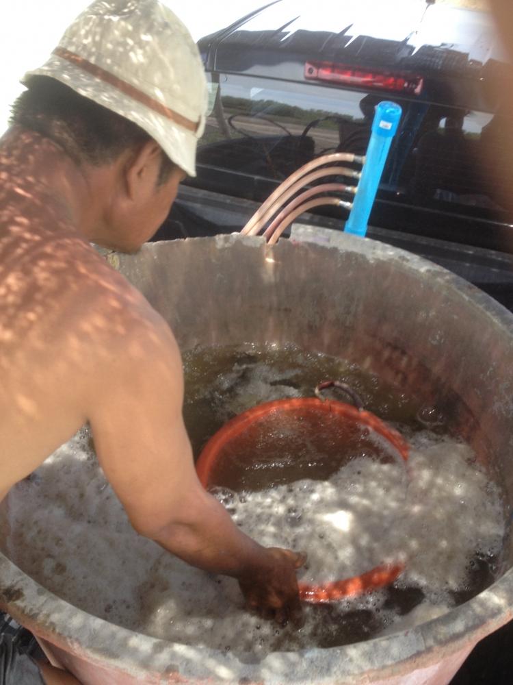 บ่อน้องบิว #9 บ่อ A วันที่ 16/8/58 หาปลาไปกินกัน....อยากจัด