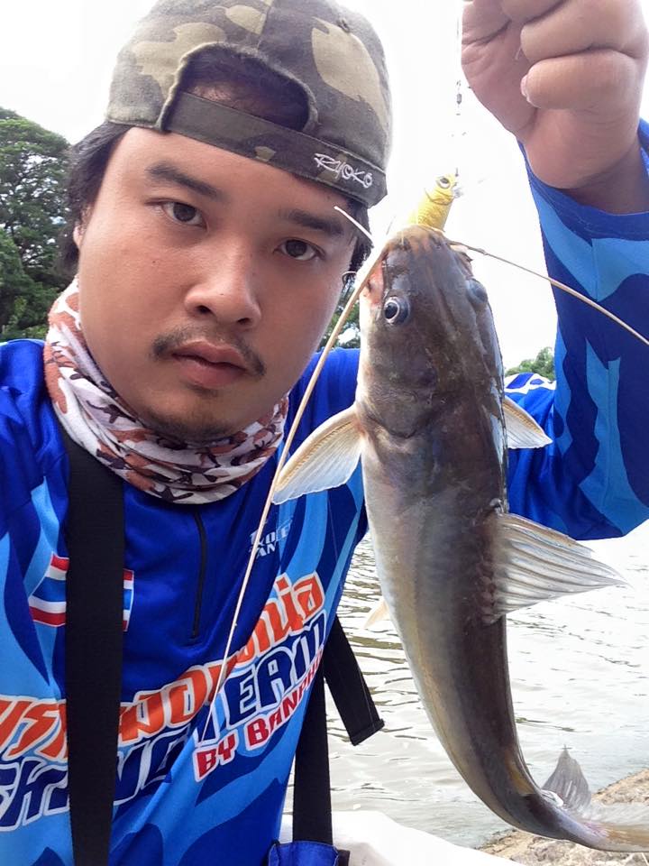เล็กๆน้อยๆกับปลากดประตูน้ำ