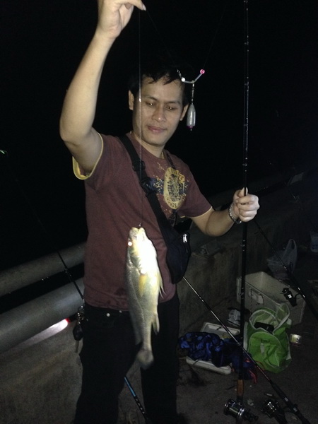 ไปลองกะเขามั้งที่ เขื่อนทดน้ำบางประกง