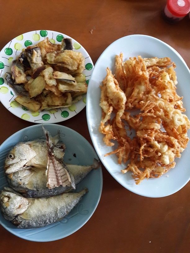 จะเรียกกับข้าวหรือว่ากับแกล้ม ดีเอ่ย