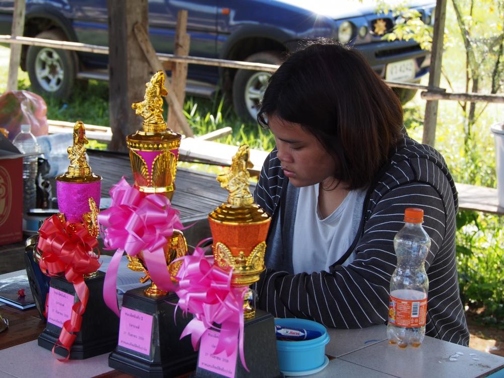 คนหลังคัน(วันพระ)