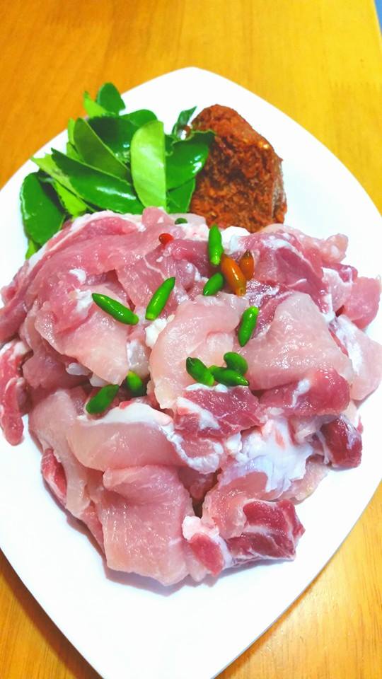 ผัดพริกแกงหมู (วันฝนตก)