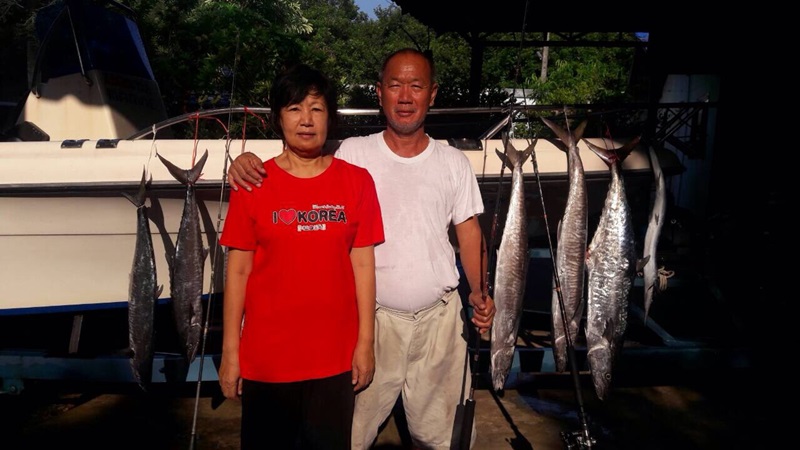 ***ศรีทองทีม***ตกปลาอินทรีที่ท่าใหม่จันทบุรี_กับเรือศักดิ์ศรีและผู้ใหญ่ใจดีครับ