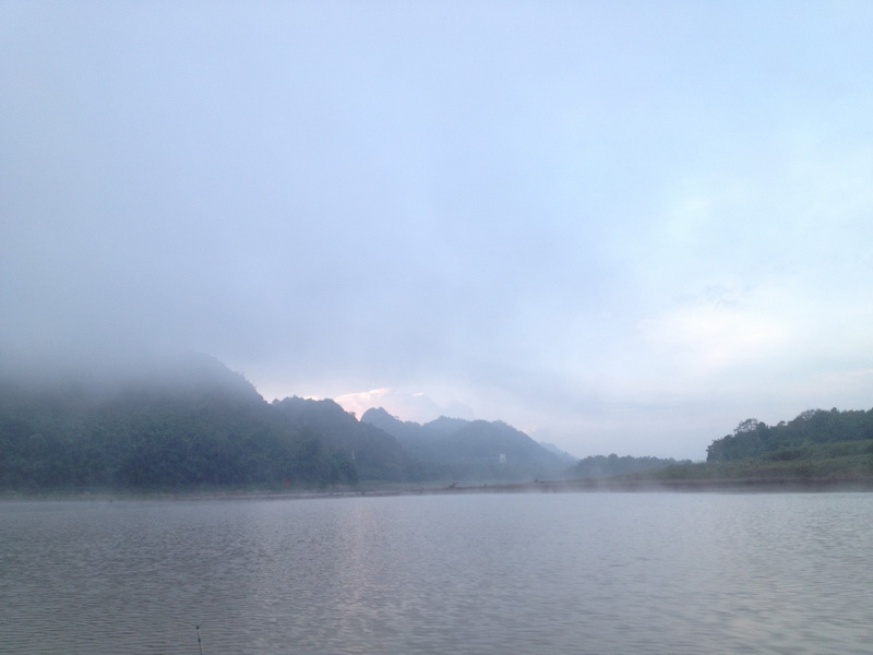 วันหยุดพา ผบ. ไปล่องเรือตามหากระสูบเขื่อนครับ...
