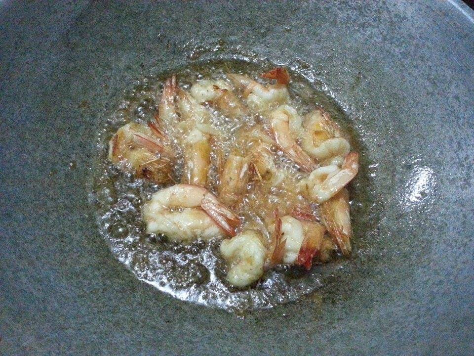 กุ้งผัดพริกเกลือ