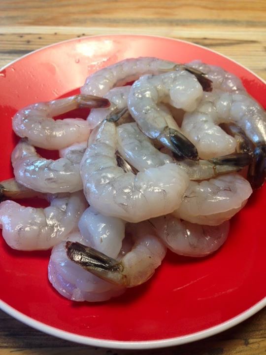 กุ้งผัดเนยพริกไทดำ