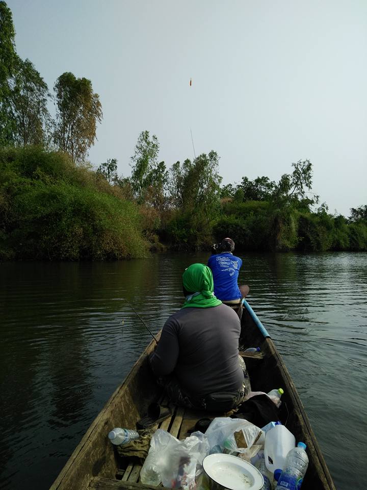 ตกปลาล่องเรือลำน้ำก่ำภาค1