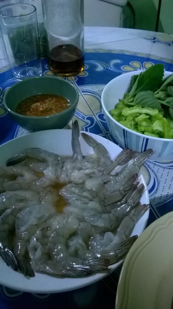 กุ้งแช่ๆ คลายร้อน