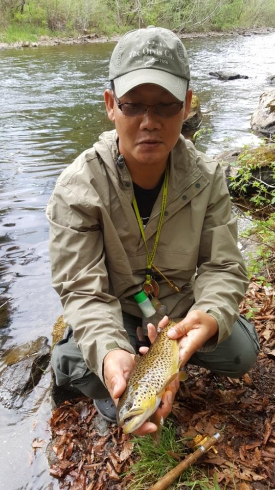 ฺBrown trout ที่เฝ้ารอ....^_^