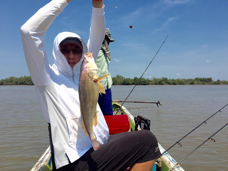 FISHING IN THAILAND