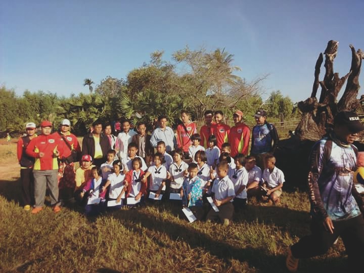 กิจจกรรมกิจกรรม มอบทุนการศึกษาและอุปกรณ์การเรียน และการกีฬา ให้น้องๆผู้ห่างไกล