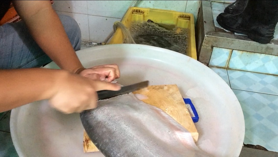 เชิงปลากรายทอดกระเทียมพริกไทยดำ