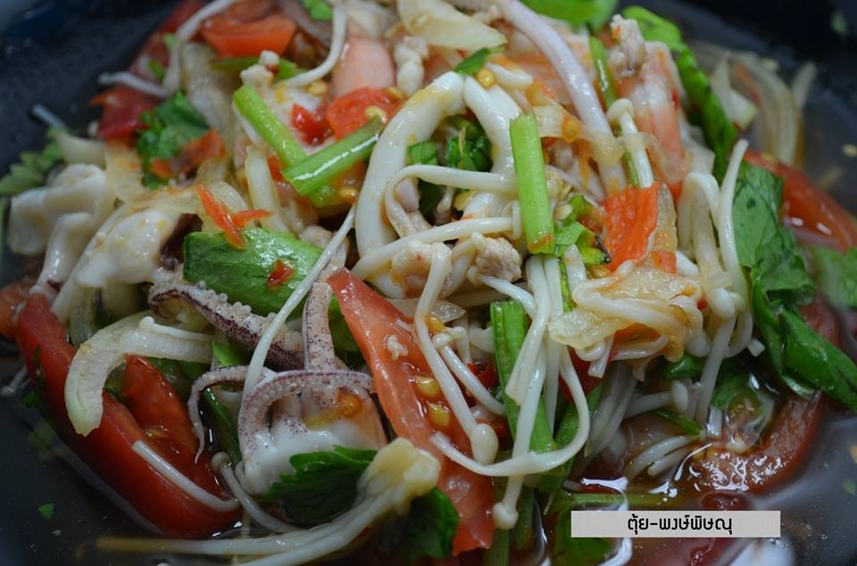 ยำเห็ดเข็มทอง