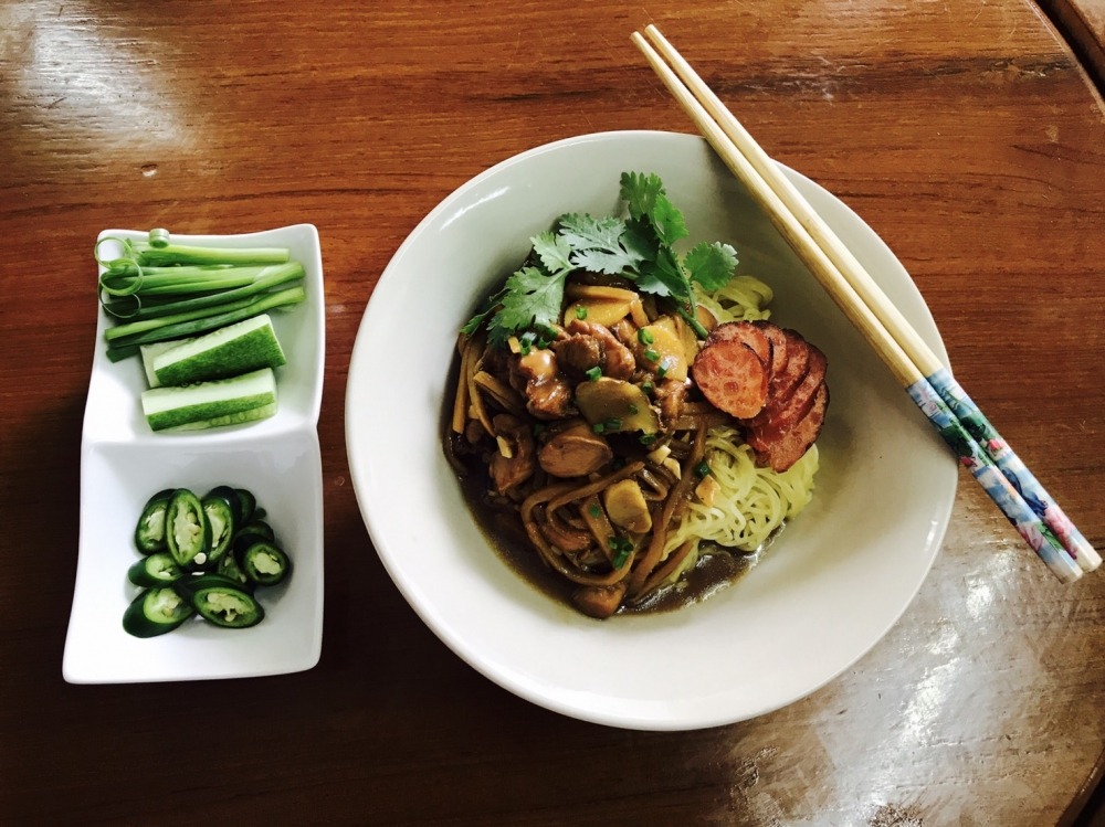 บะหมี่หน้าไก่