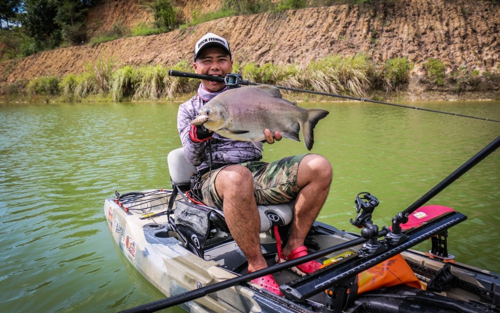 KAYAK FISHING IN THE GIANT