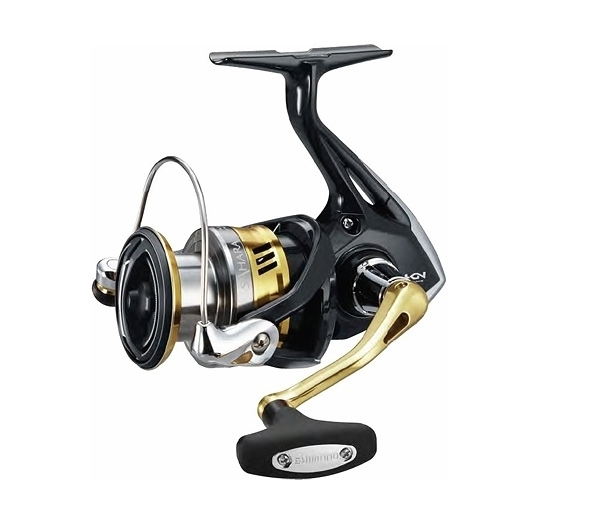 น้าๆช่วยเลือก ระหว่าง Shimano Nasci Model 2016 และ Shimano Sahara Model 2017