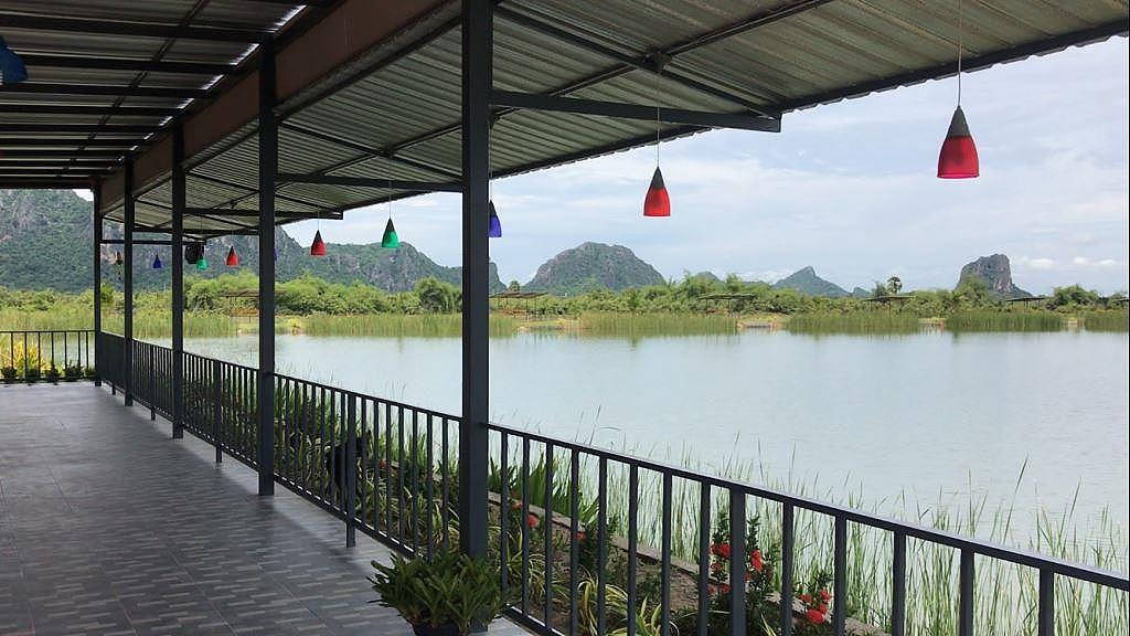 บ่อเปิดใหม่ที่ชะอำ elton view fishing park