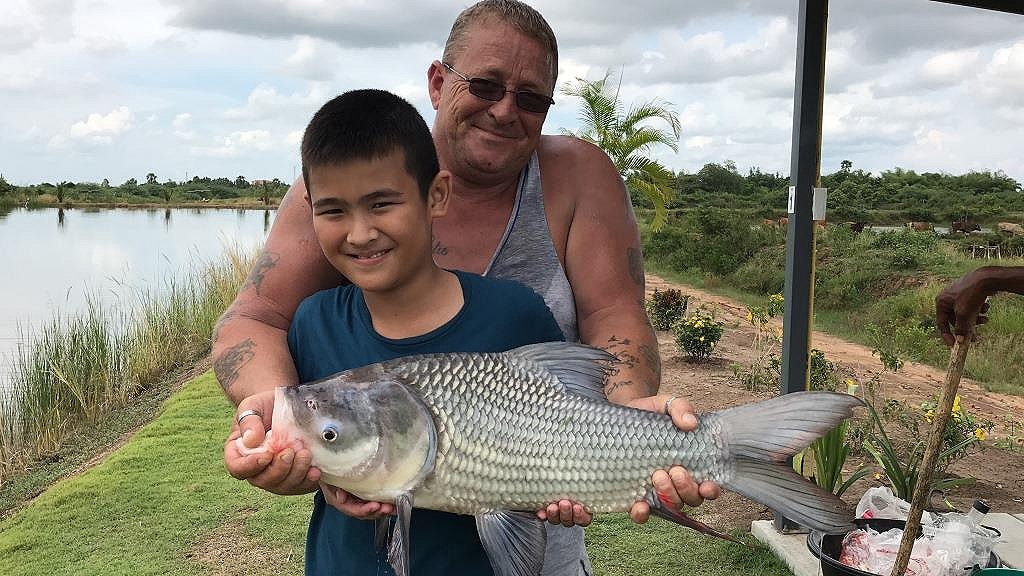 บ่อเปิดใหม่ที่ชะอำ elton view fishing park