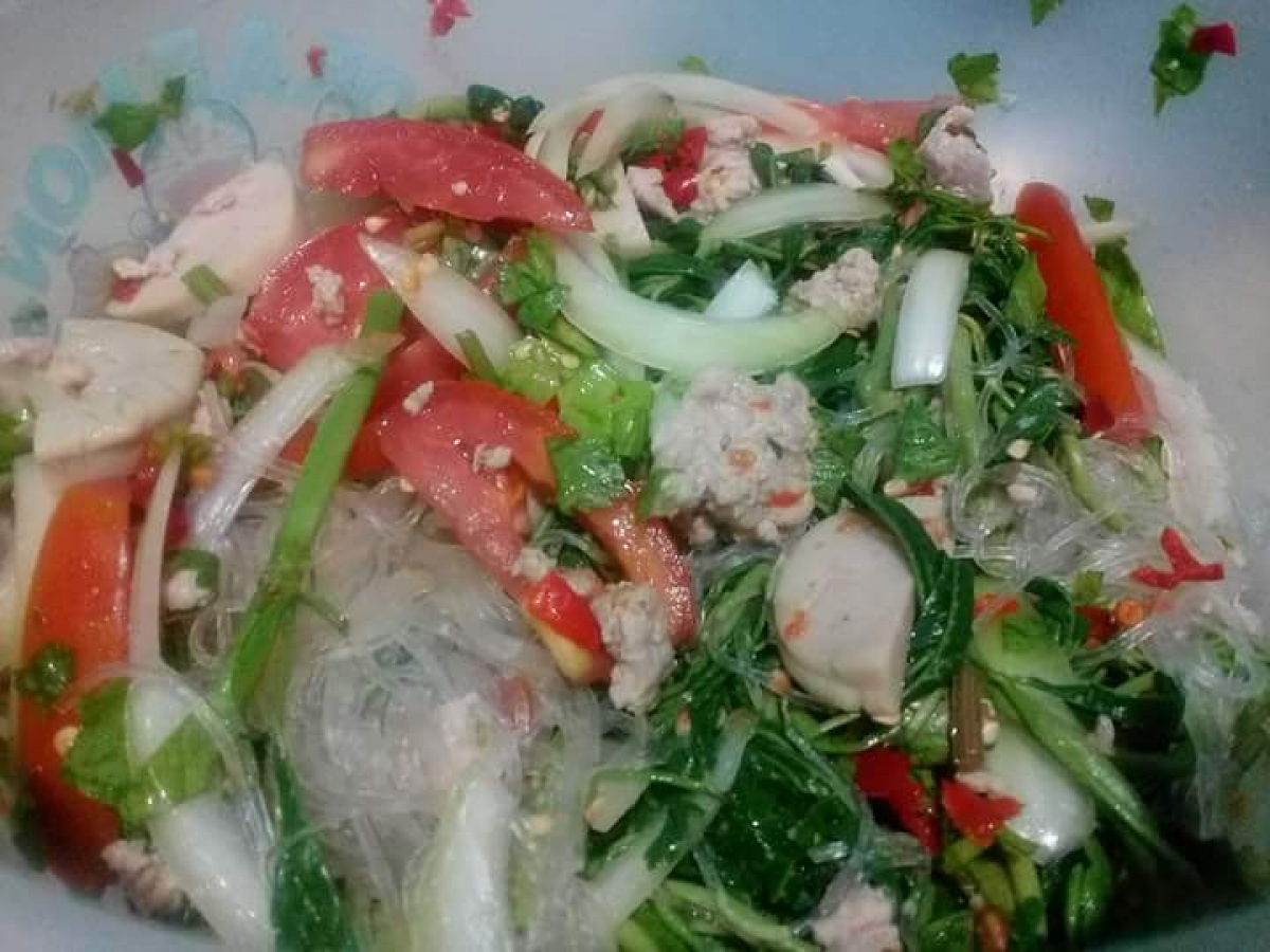 ยำวุ้นเส้น