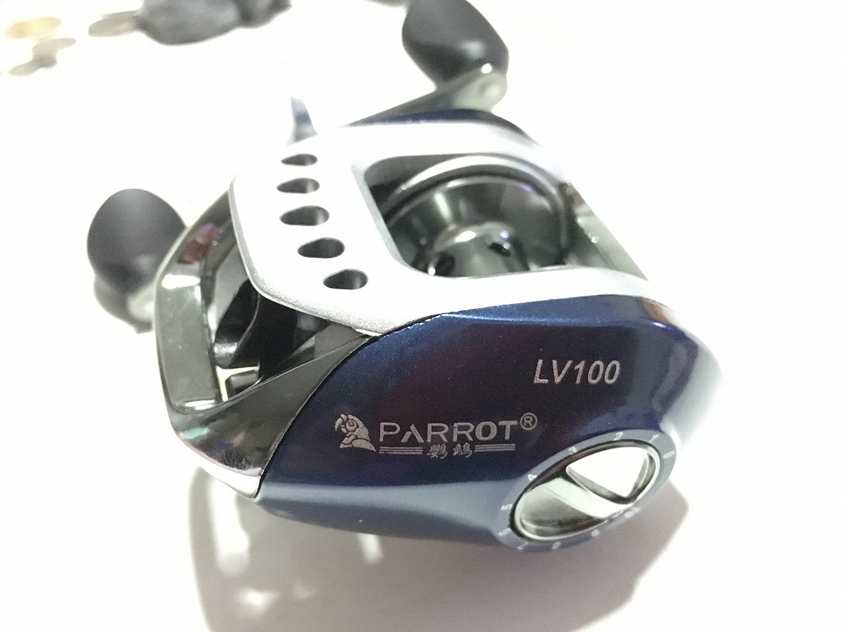 ผ่า รอกหยดน้ำ PARROT LV100