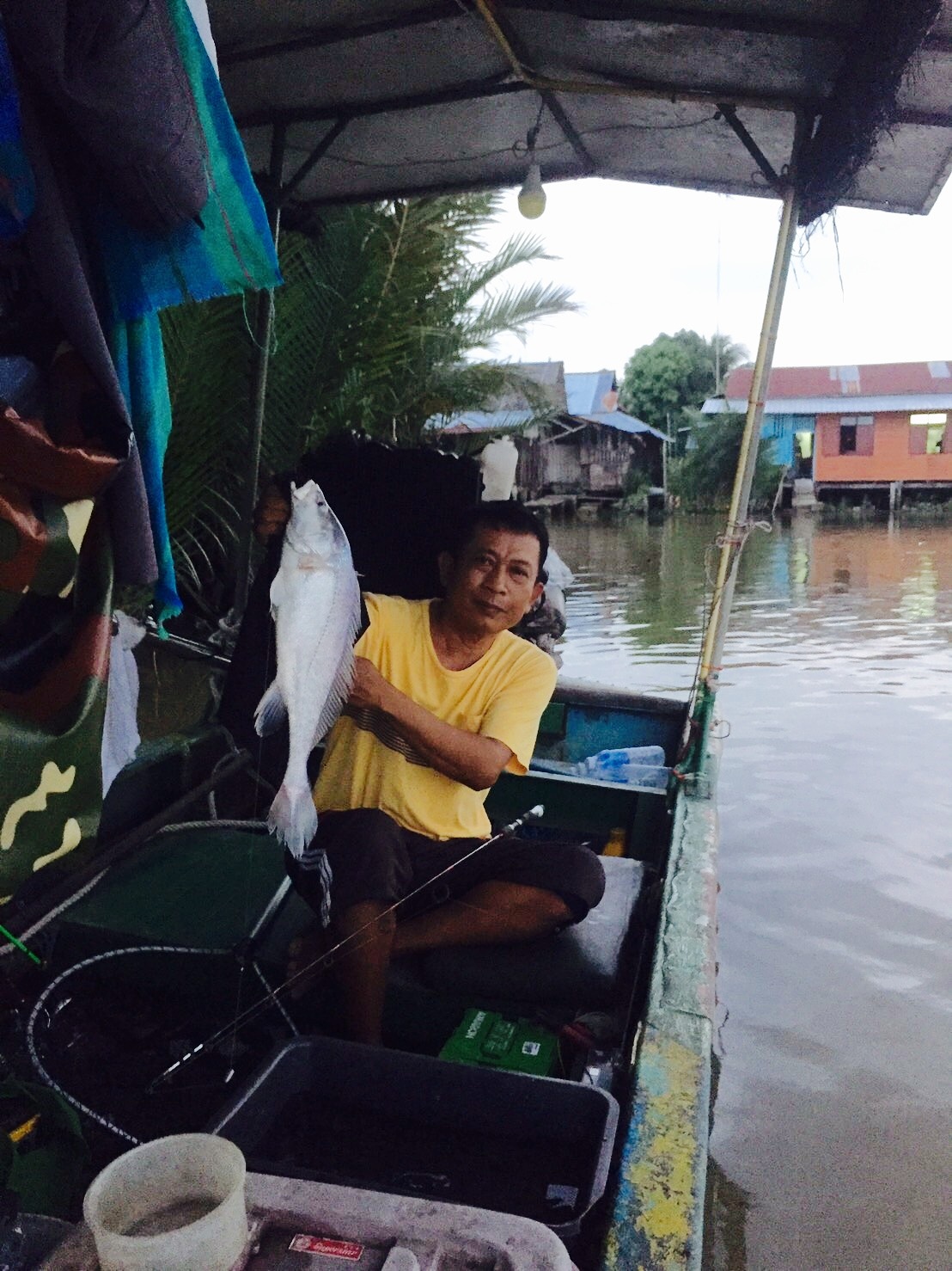 ความสุขเล็กๆกับไต๋สมชาย เขื่อนทดน้ำบางประกง2