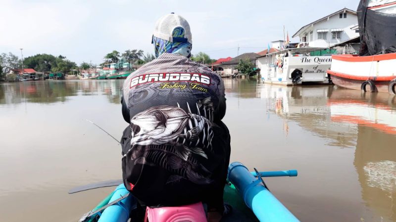 Ajing&mebaru(เรือเล็กออกจากฝั่ง)