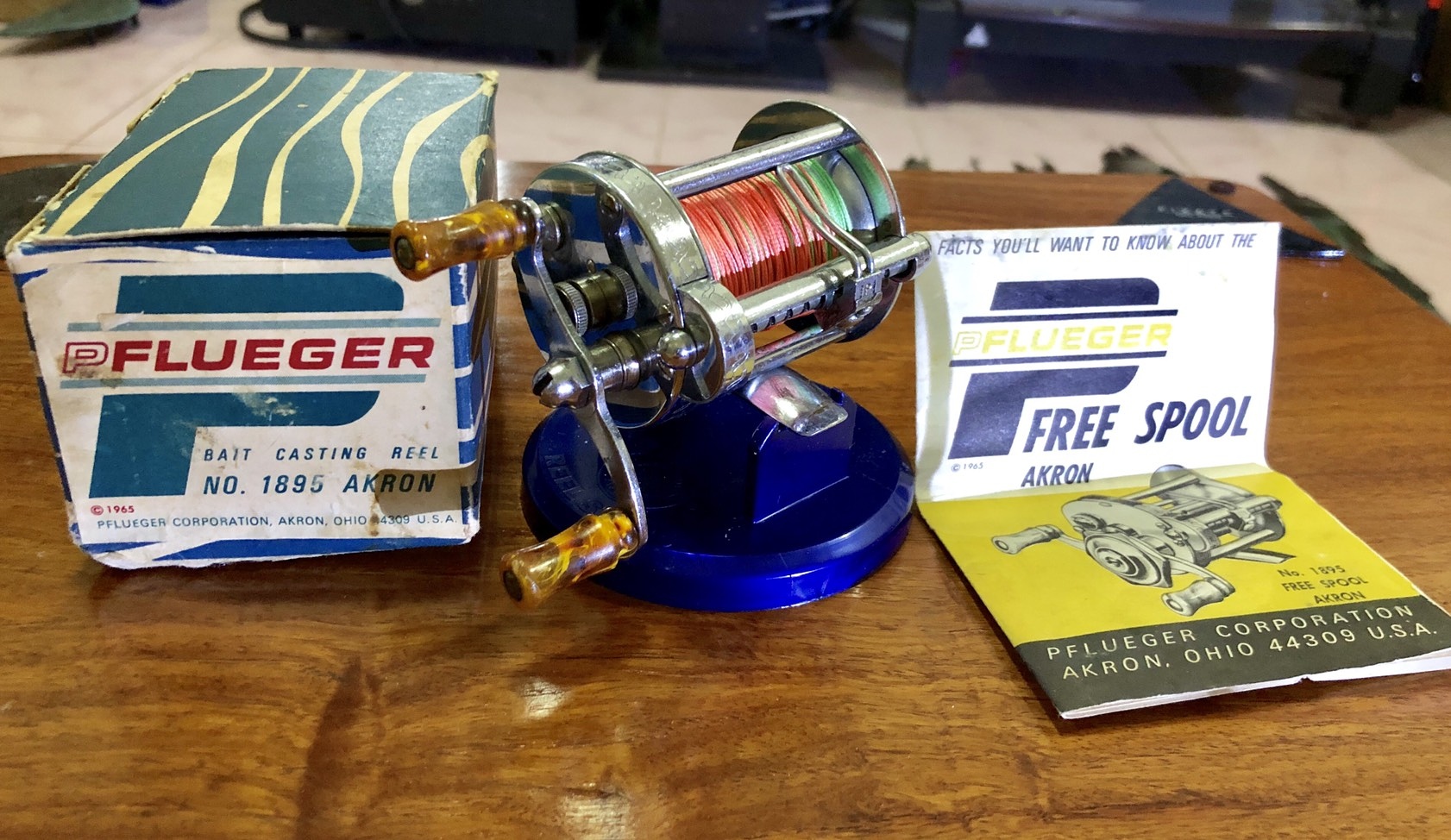 ~Pflueker No.1895 Free Spool Akron Bait Casting Reel เก่าๆ แก่ๆ ~