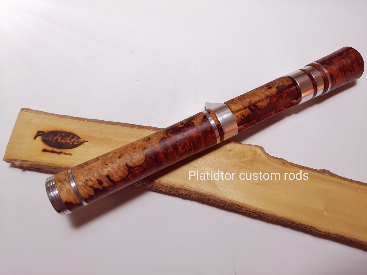 ฝากงาน​ Platidtor custom rods ครับ