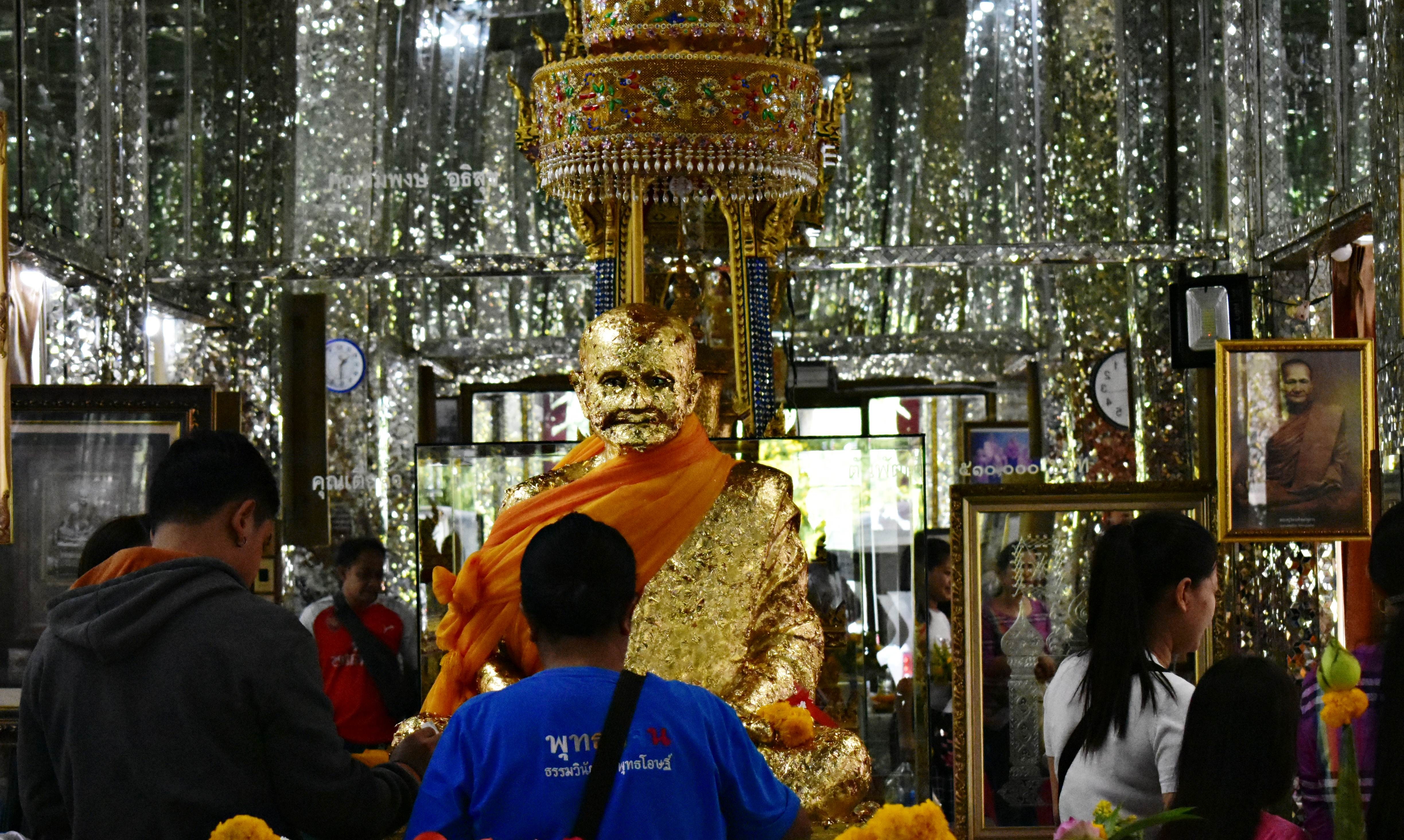 หลวงพ่อปาน โสนันโท วัดบางนมโค