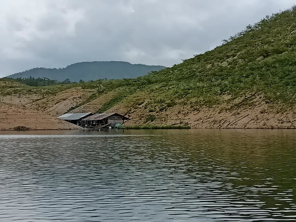 เขื่อนพ่อยังรออยู่นะครับ