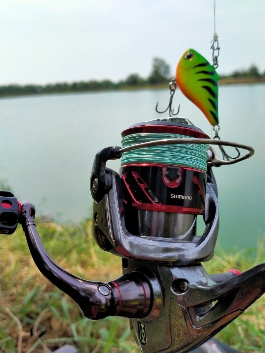 สปูล Shimano Stradic CI4  เบอร์1000 มีขายไหมครับ แล้วราคาแรงไหมครับ