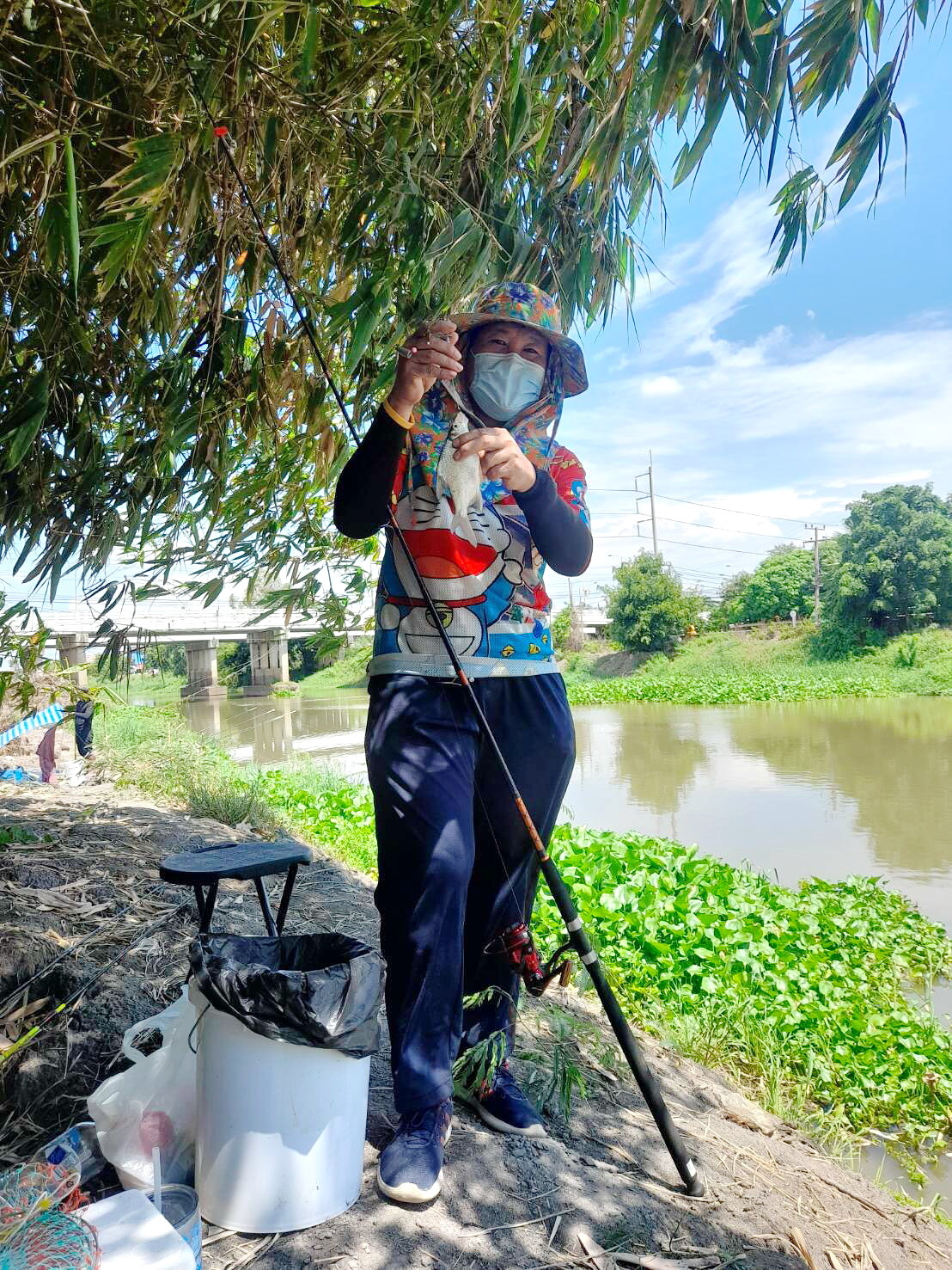 คืนสังเวียน"ตกปลา"หากินใกล้บ้านช่วงโควิด:@คลองพระยาบรรลือ