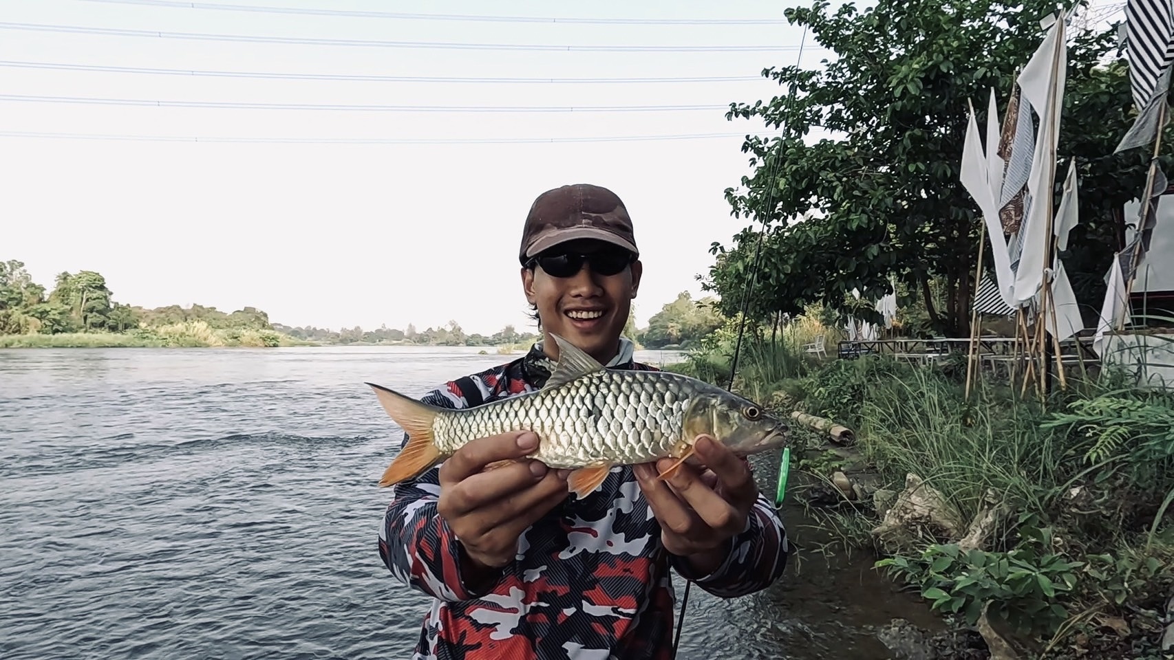 ล่ากระสูบน้ำไหล...ให้แม่กลองช่วยคลายร้อน