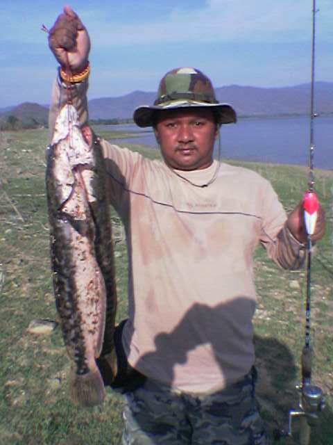 ลุยเขื่อนย่านซื่อ