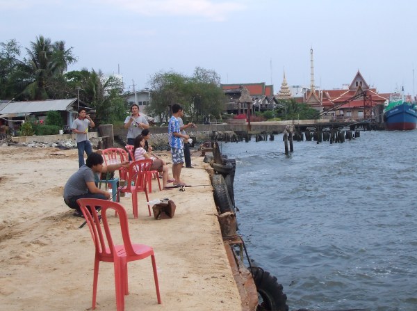  " ท่าทราย " ข้างโรงเรียนนายเรือ