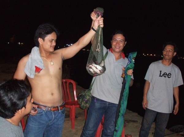  " ท่าทราย " ข้างโรงเรียนนายเรือ