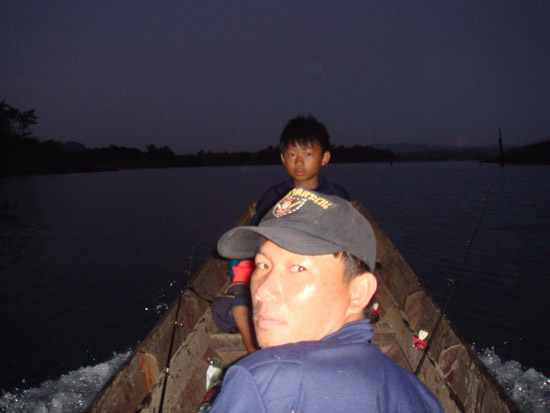 ** ไอ้ช่อน..ที่..แพ ''  HUNTER  HUT ''  เขาแหลม..