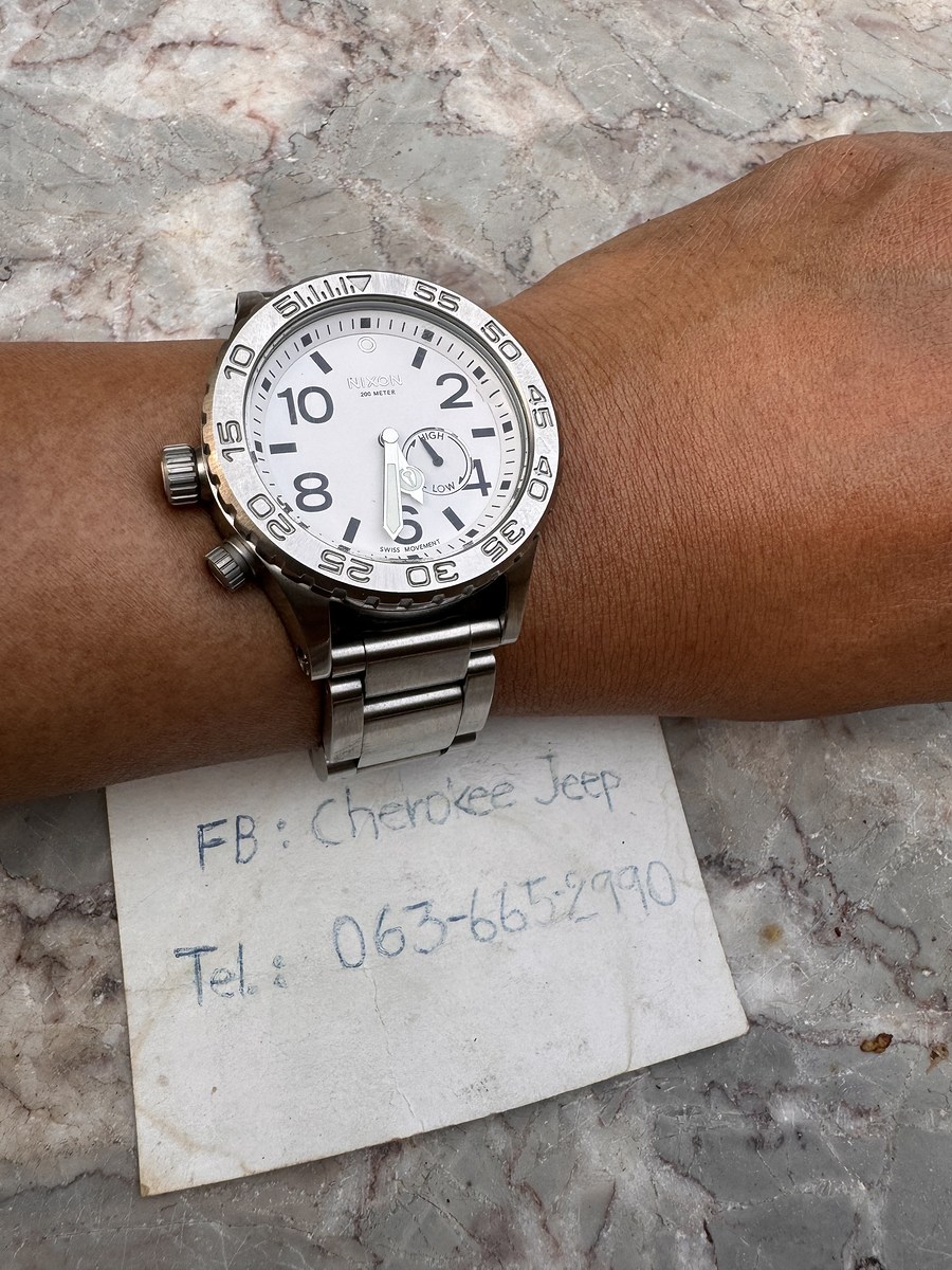 นาฬิกา Nixon The 42-20 Chrono Minimize 42mm Quartz Men's Watch