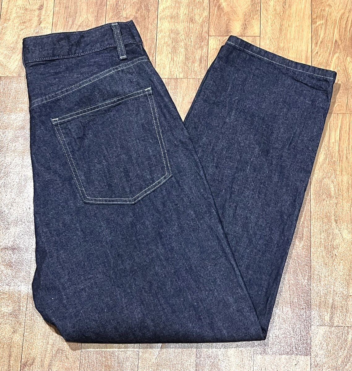 กางเกงยีนส์ UNIQLO WIDE FIT JEANS 