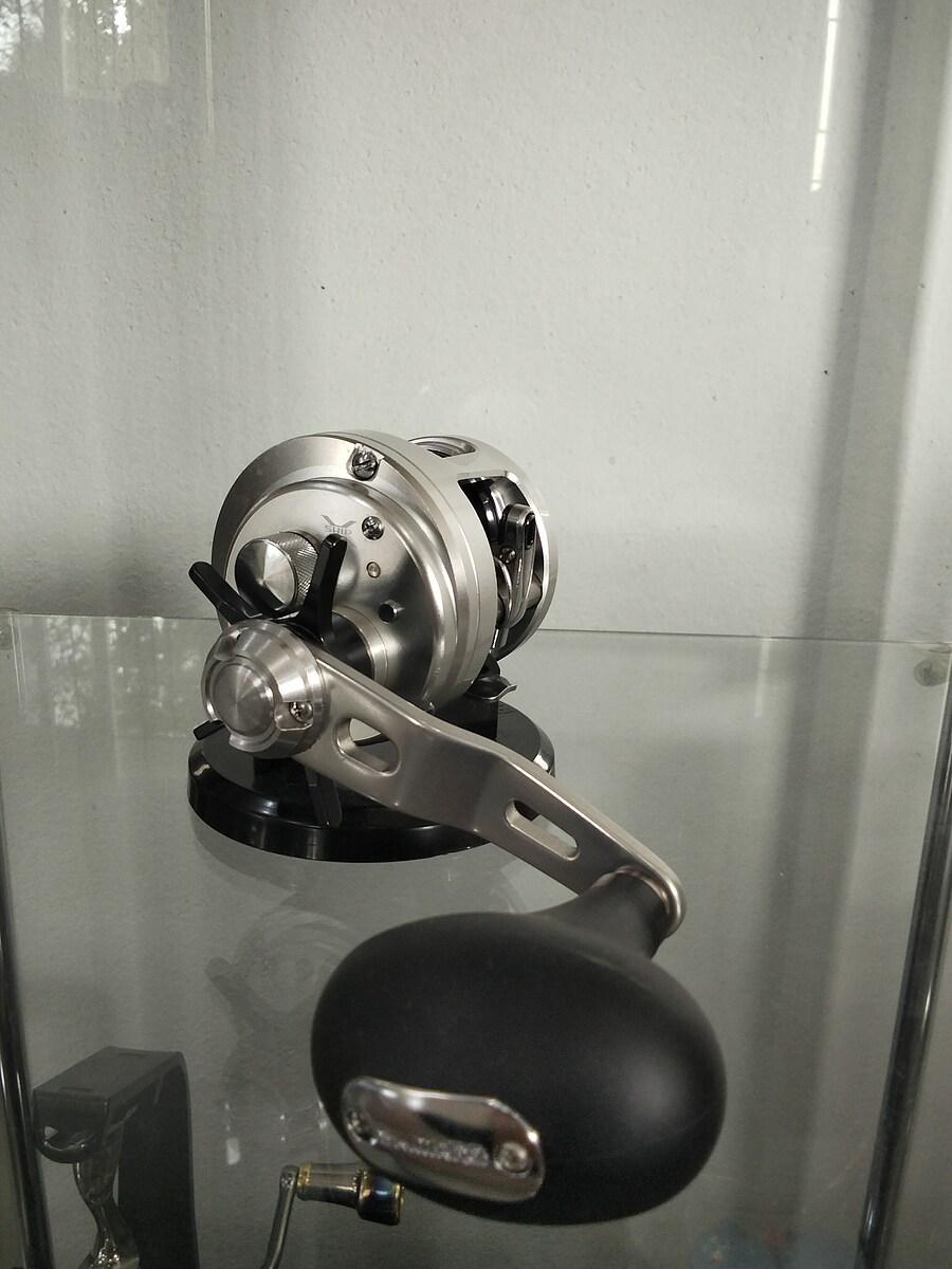 SHIMANO  OCEA  CALCUTTA 200PG 
#  มีแต่ตัวรอก ไม่มีกล่อง
#  รอกสวย ตามรูป  ไม่มีรอยหนัก หมุนลื่น  