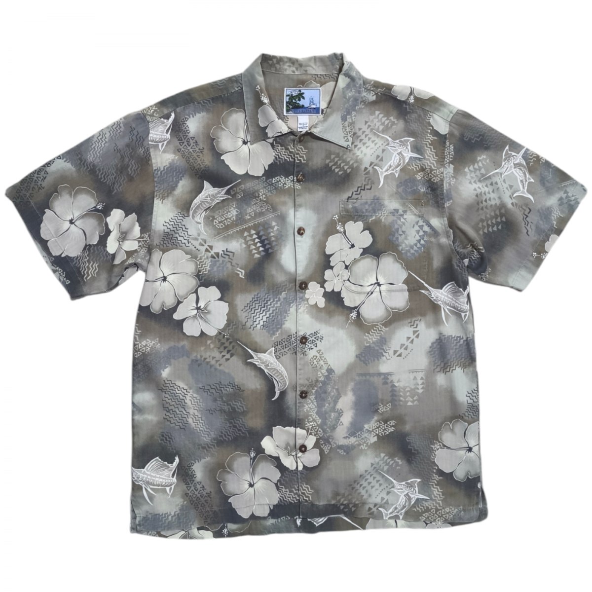 AFTCO Bluewater Men’s Hawaiian Shirt Blue White Fish. กระเป๋าอกต่อลายสสวยๆ