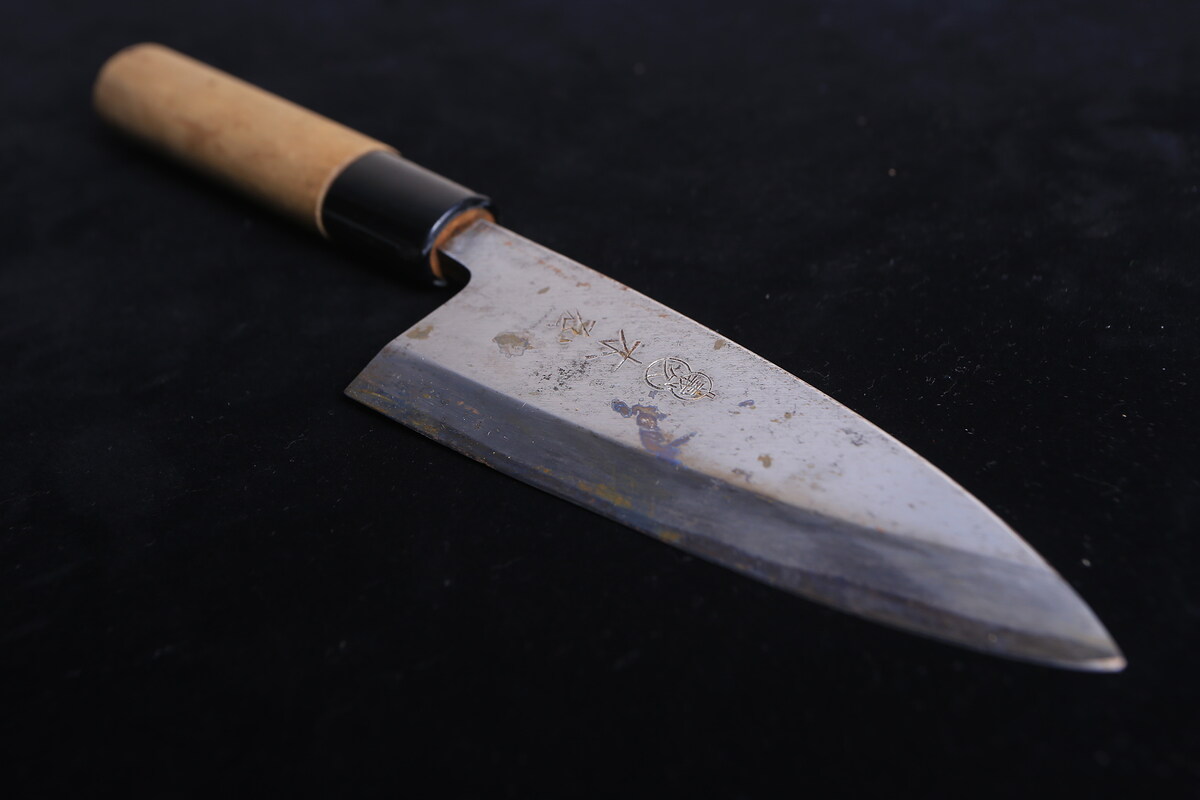 DEBA KIYA YOSHIHISA เล่มเล็ก ใบมีดยาว 115 mm. ความยาวรวมด้าม 250 mm. ใบมีดกว้าง 43.6 mm. สันหนา 3 - 