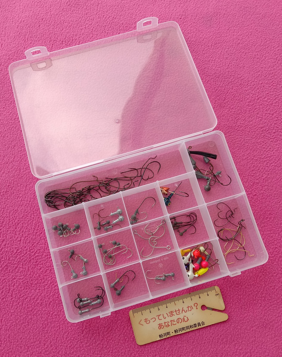 รายการที่ 5. ราคา 200 บ.
รายละเอียดตามภาพจร้า.
 :cheer: